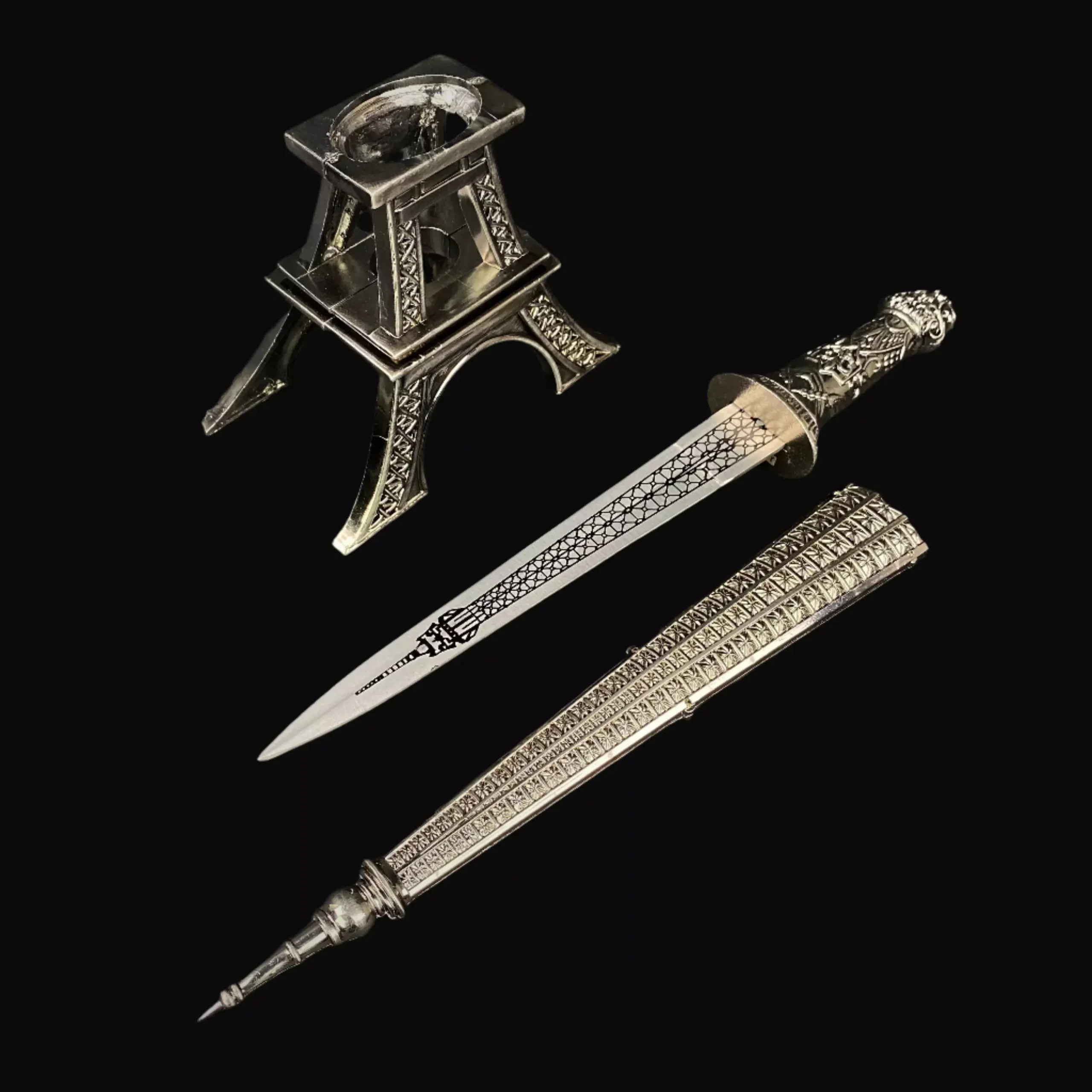 15 1/2″ Overall Eiffel Tower Dagger