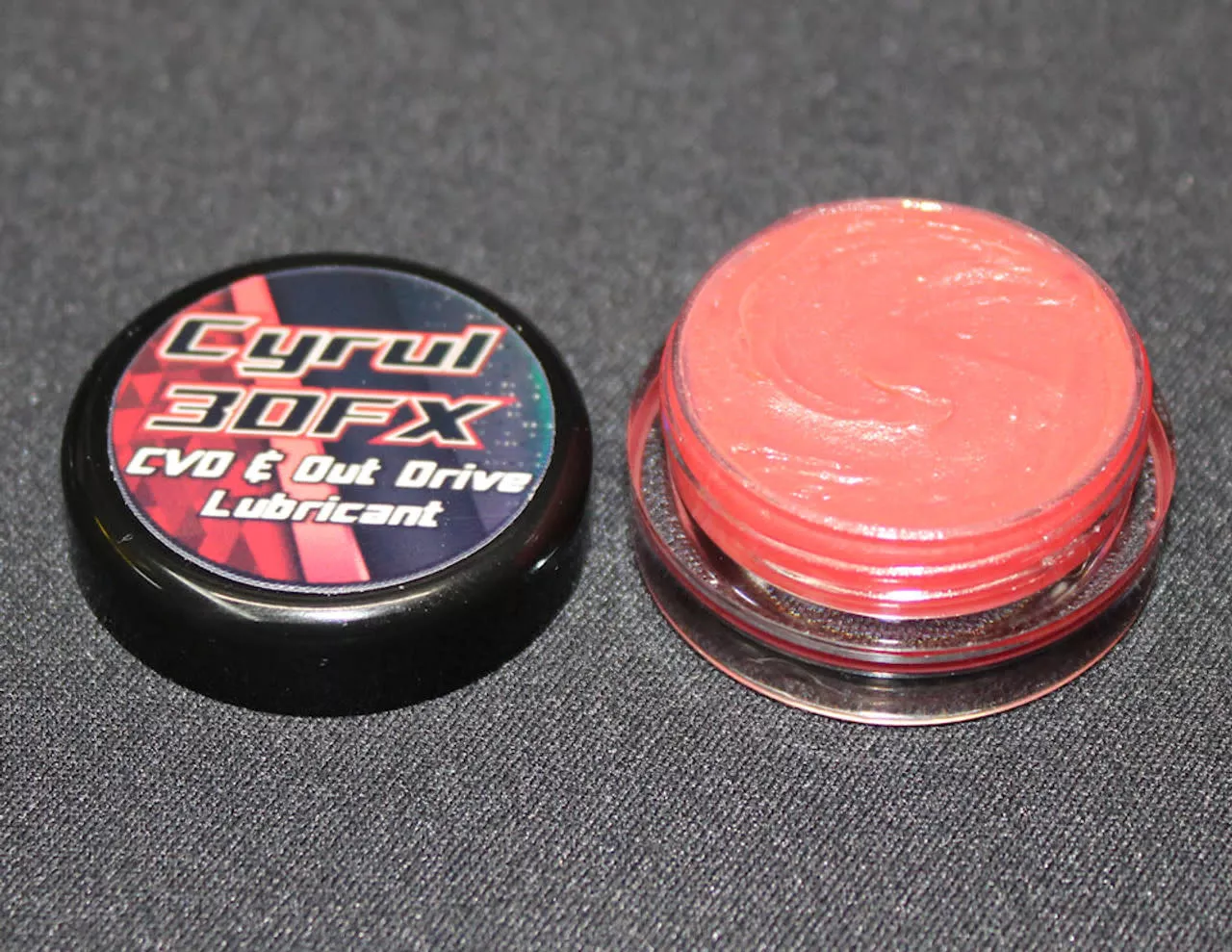 3DFX1062Cyrul eXcelerate Premium CVD & Outdrive Lubricant – Red (Excelerate RC)