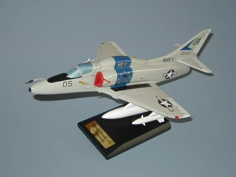 A-4 Skyhawk / USN Airplane Model