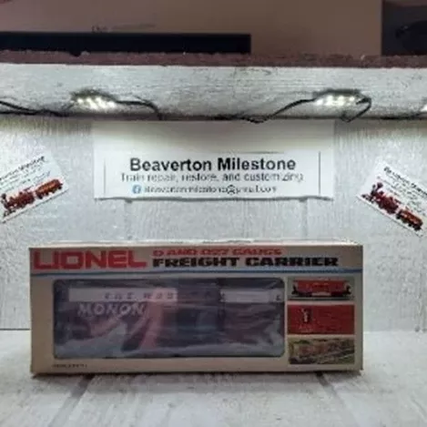 6-9218 LIONEL MONON OPERATING BOXCAR, 81 9218