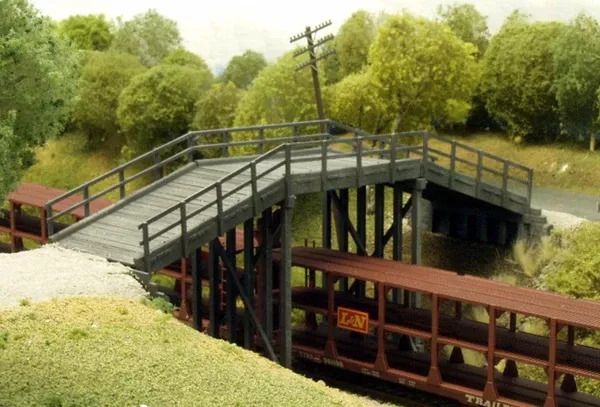 628-0200 – Rural Timber Overpass Kit (HO Scale)