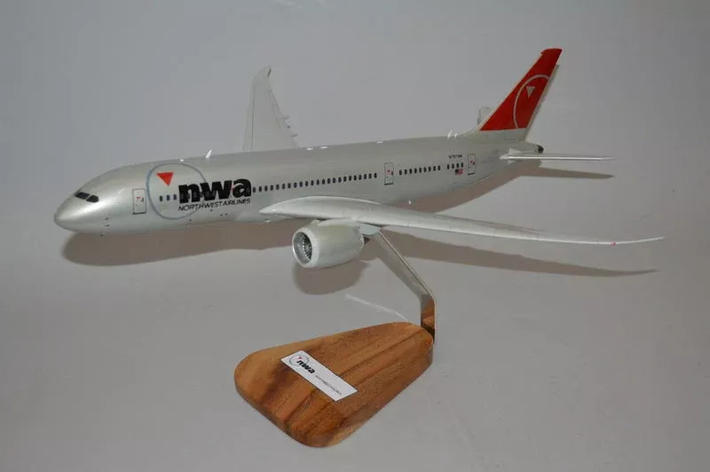 787 Dreamliner / Northwest Airlines Airplane Model