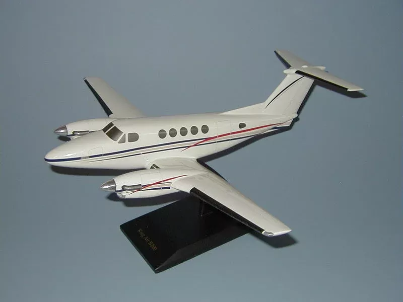 B-200 - Super King Air Airplane Model