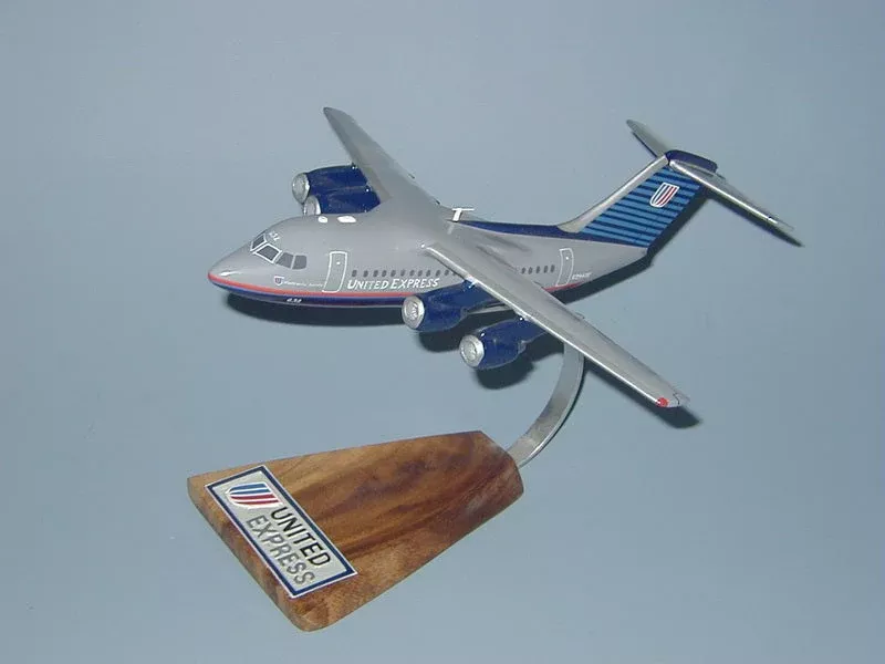 BAe-146 / United Express (blue) Airplane Model