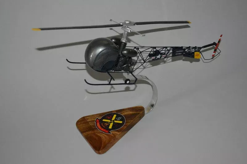 Bell H-13 Sioux Airplane Model
