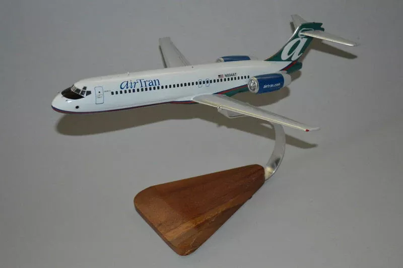 Boeing 717 / Air Tran Airplane Model