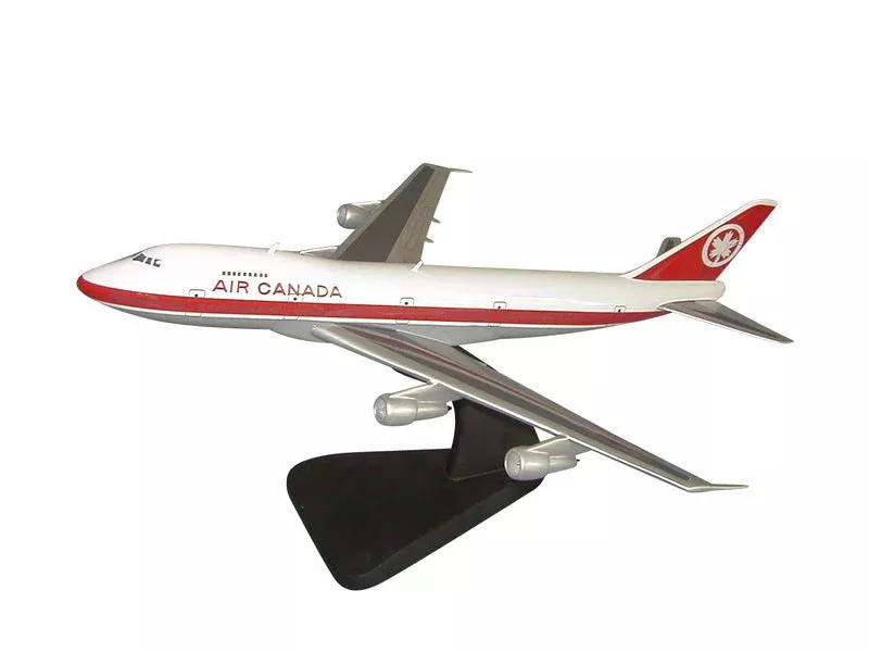 Boeing 747 / Air Canada Airplane Model