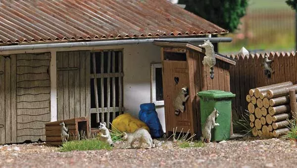 Busch HO 7922 Raccoons Action Set