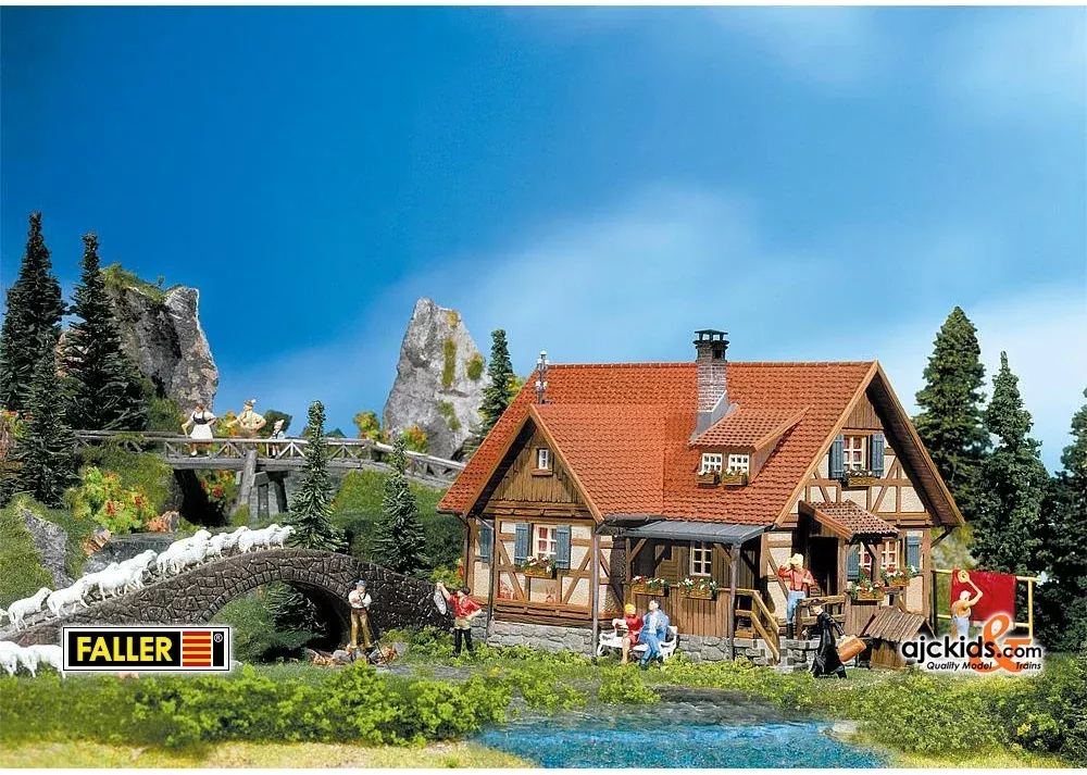 Faller 130270 - Rural half-timbered house