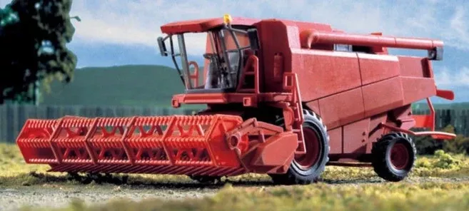 Farm Combine Kit | HO Scale Corn & Grain Combine