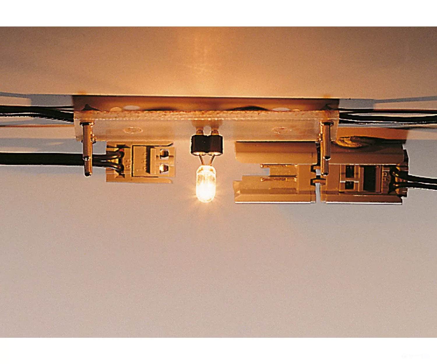 LGB 68333 Interior Lighting Set, 24 Volts
