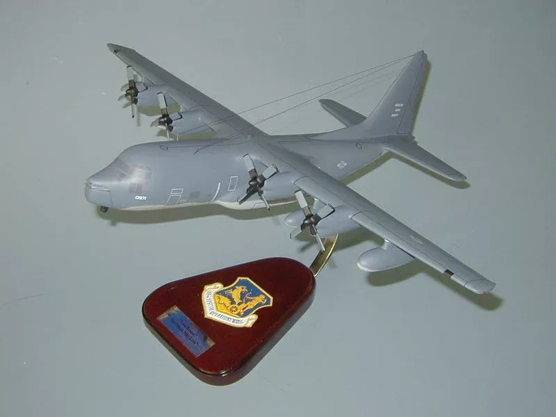 MC-130 Hercules – Special Ops Airplane Model