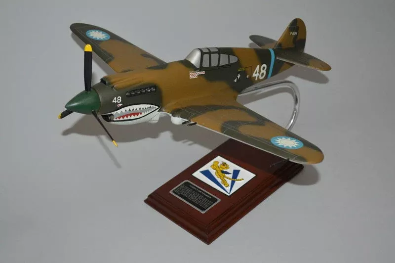 P-40 Tomahawk - Flying Tigers Airplane Model
