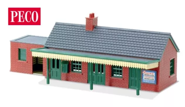 Peco Country Station Brick Type
