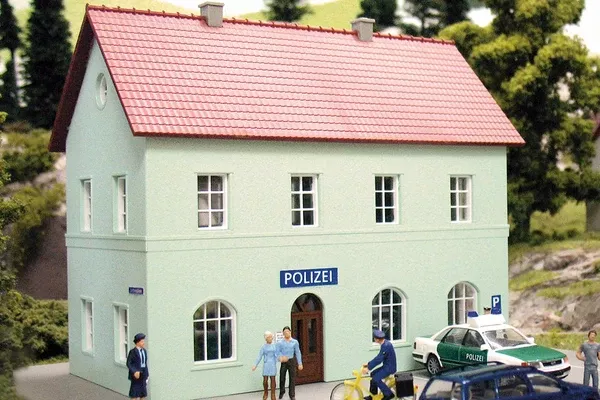 Piko 61836 HO Scale Police Station Kit