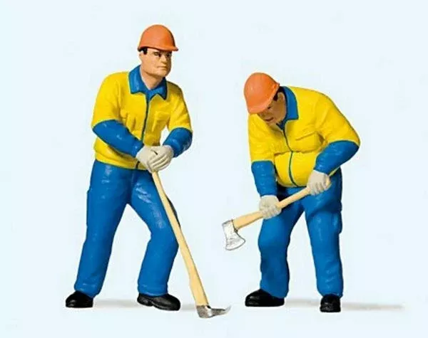 Preiser 44913 G Scale Modern Lumberjacks — Set #2 (blue & yellow Uniforms) (2)