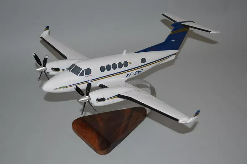 Raytheon B-200 Super King Air Airplane Model