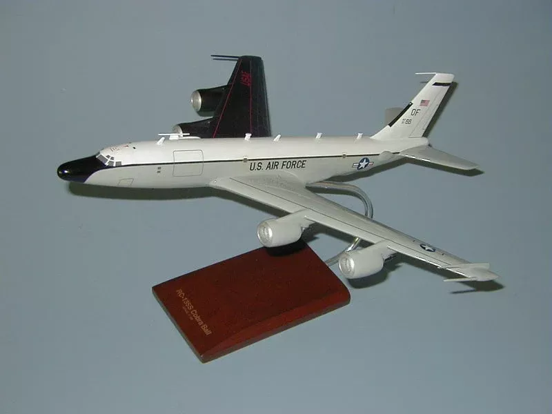 RC-135 Cobra Ball / CFM engines Airplane Model