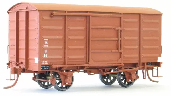 SE-R8 – VR B Box Van Kit (HO Scale)