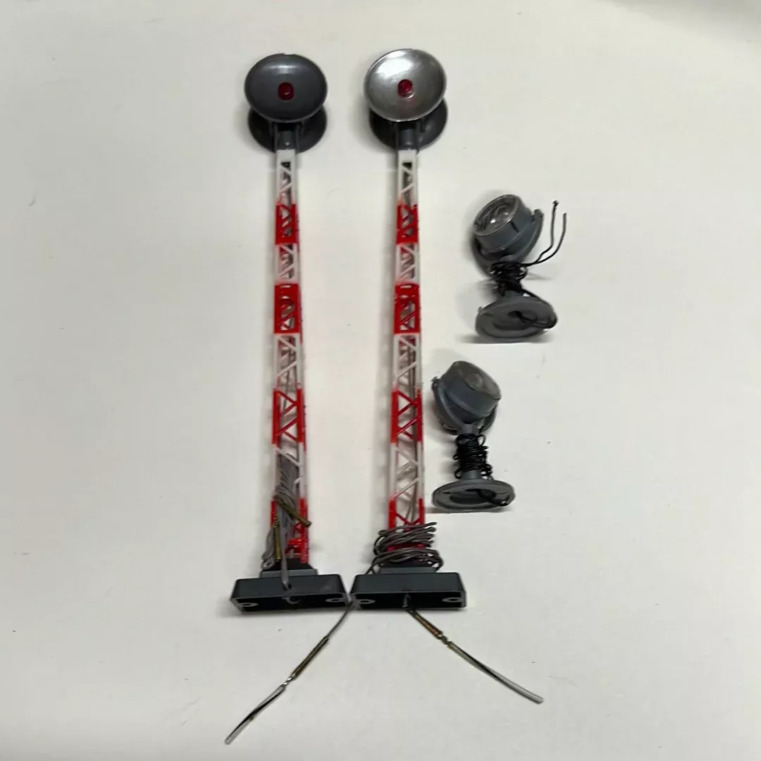 Spotlights and Tower Lights HO SCALE