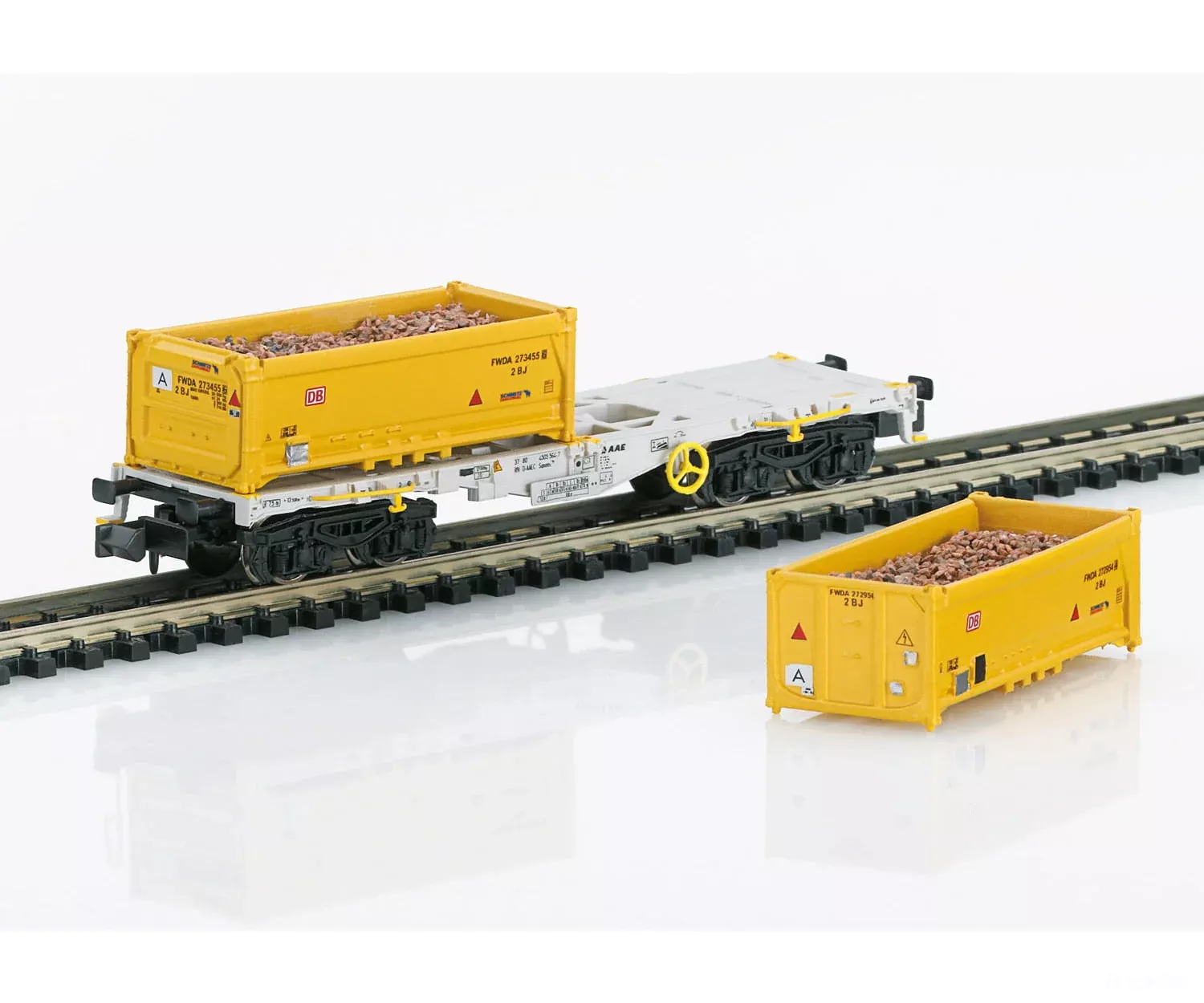 Trix N 15075 Type Sgmmns 190 Container Flat Car Set