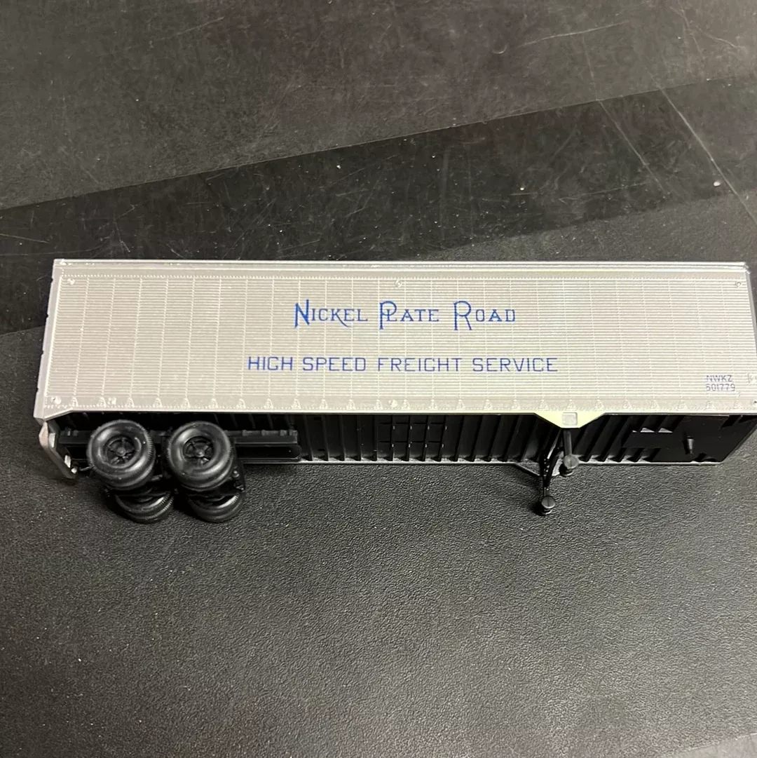 Walthers Semi Trailer Nickel Plate Road HO SCALE USED