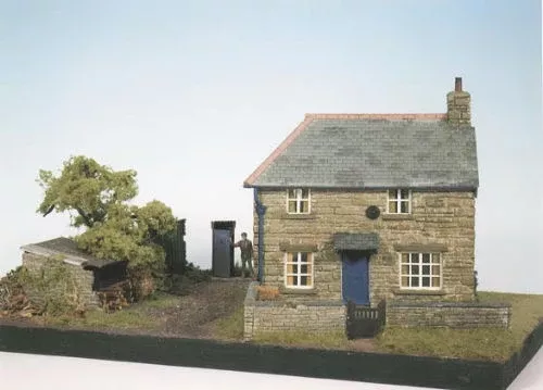 Wills Farm Cottage Scene Kit